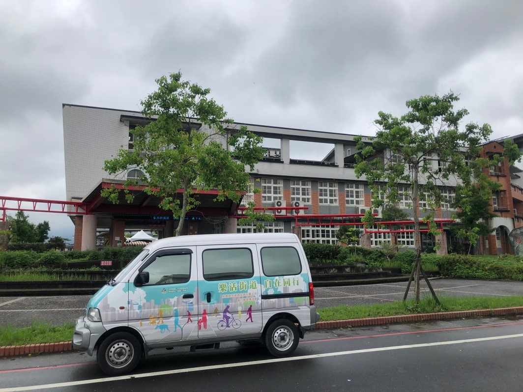 圖五 宣傳車走進清溝國小校園