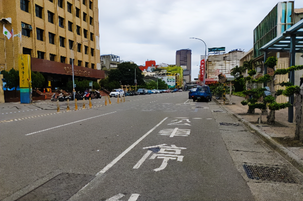 調整道路寬度施工前